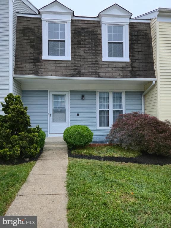 7657 Sheffield Village Lane photo 1