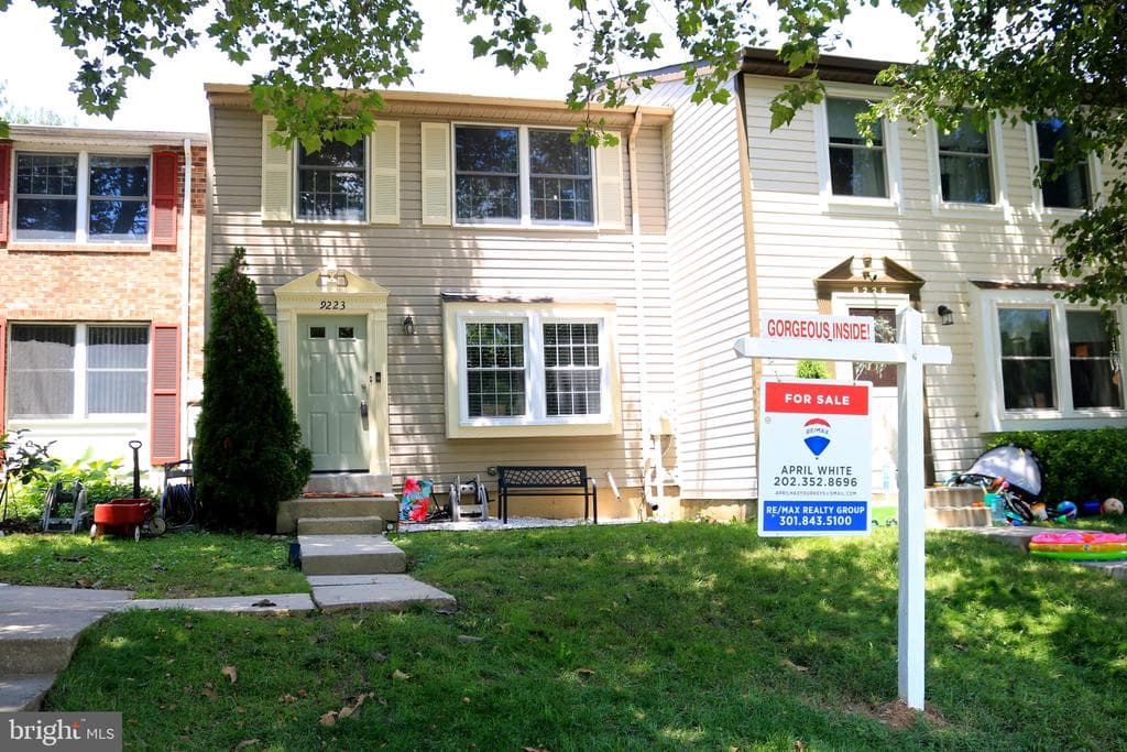 9223 Redbridge Court photo 1