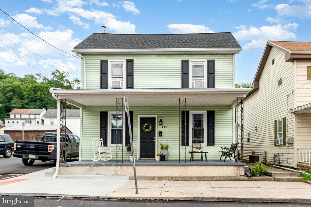 1447 3rd Street photo 1