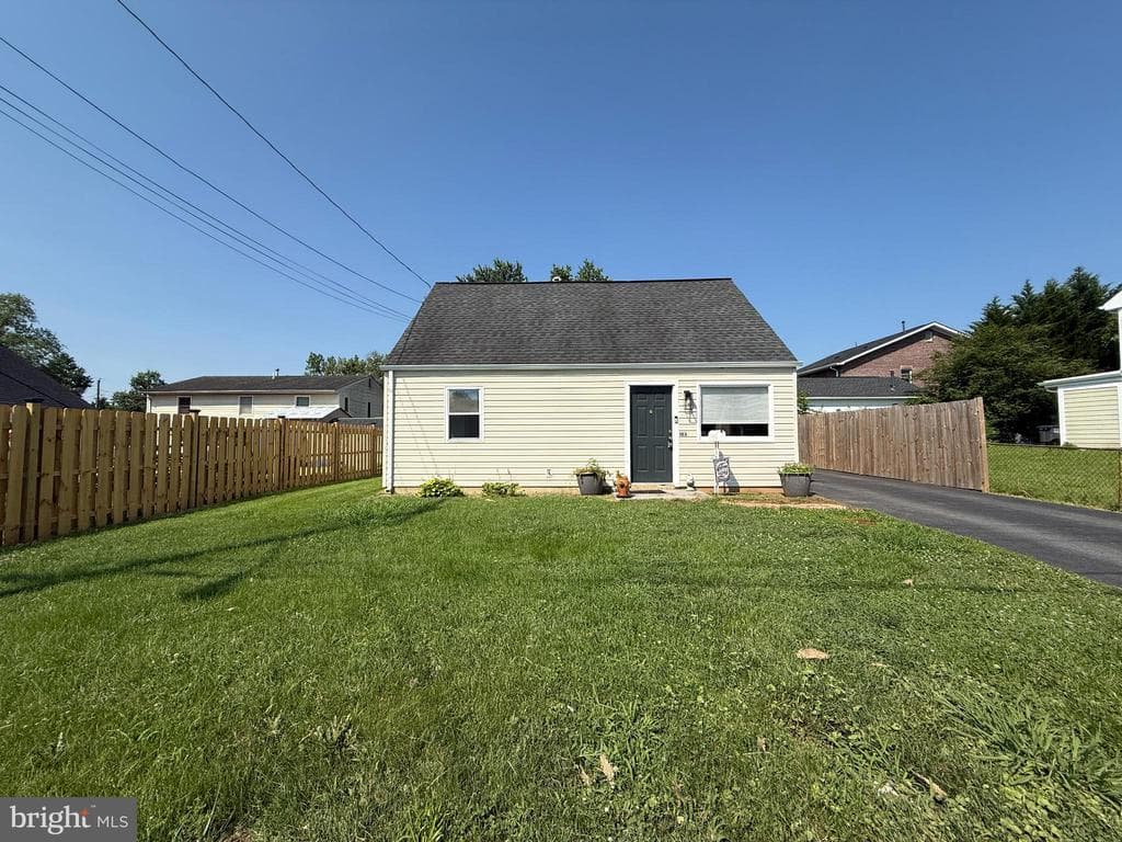 103 Colfax Drive photo 1