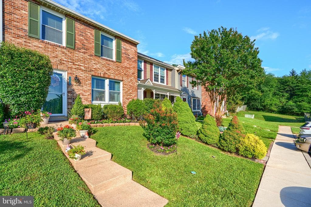 3105 Holly Berry Court photo 1