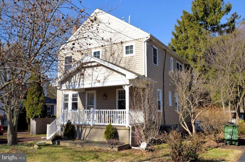 408 Summit Avenue photo 1