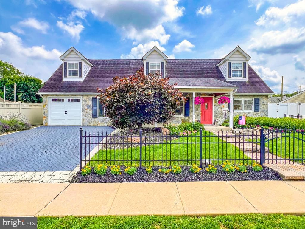 64 Long Loop Road photo 1
