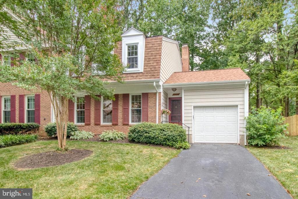 5907 Wood Sorrels Court photo 1