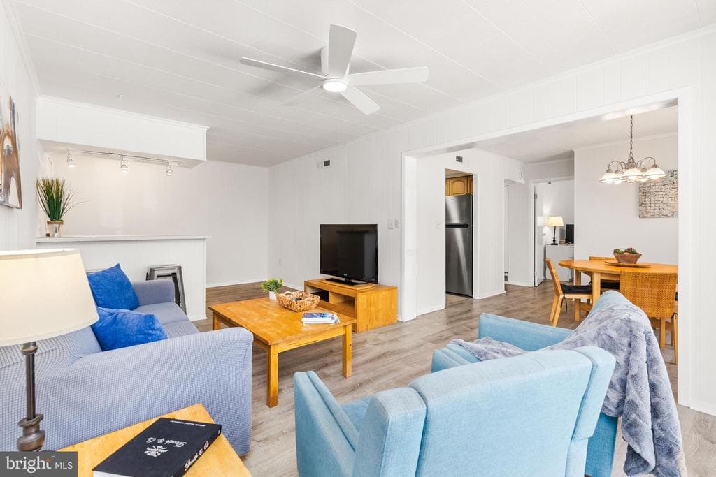 424 Bayshore Drive #4102 photo 1