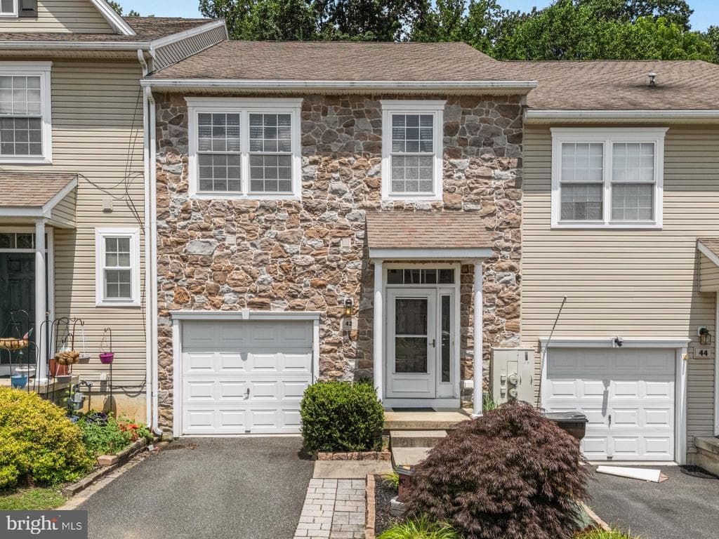 42 Sugar Maple Road photo 1