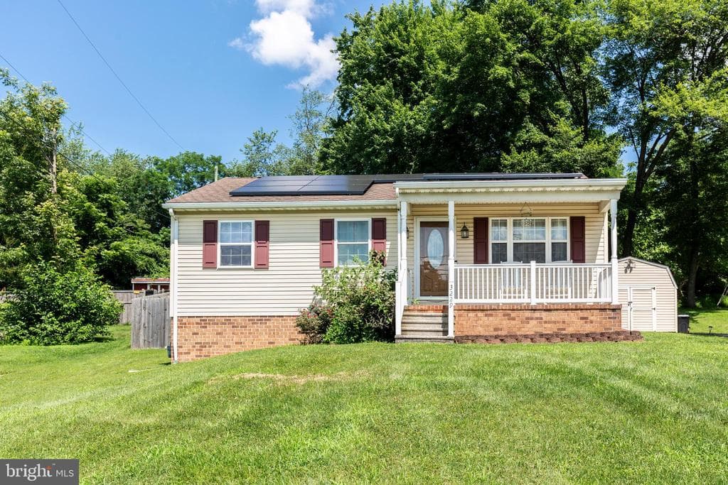 3229 Grandview Road photo 1