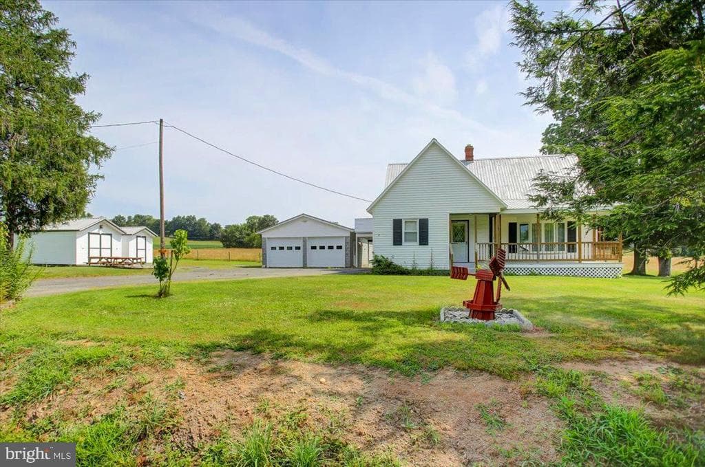 17509 Steck Road photo 1
