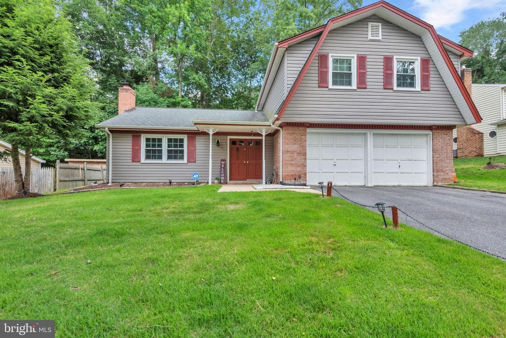 9106 Grandhaven Avenue photo 1