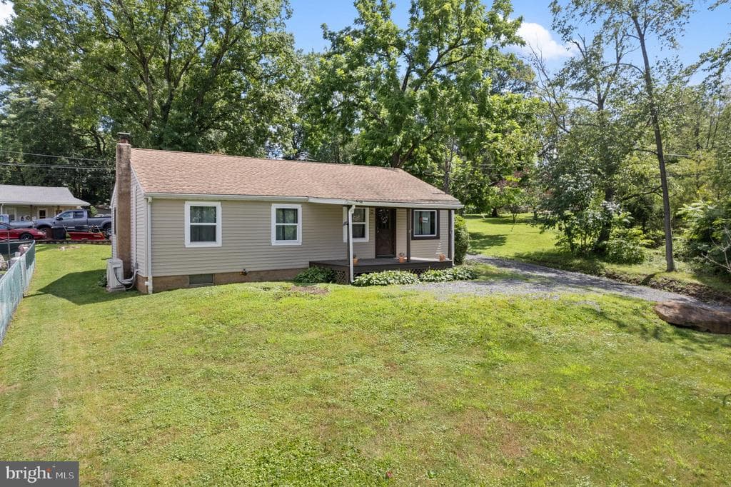 1087 Chestnut Street photo 1