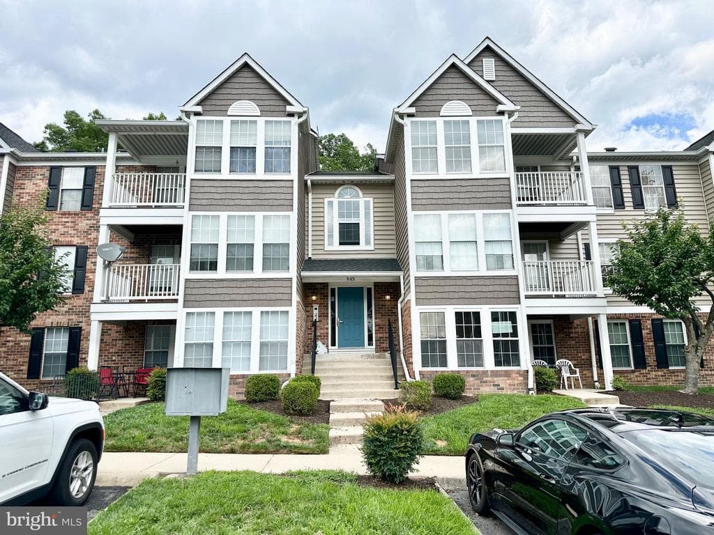 903 Cedar Crest Court photo 1