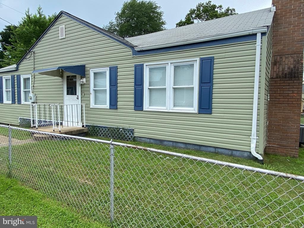 19 Cypress Place photo 1