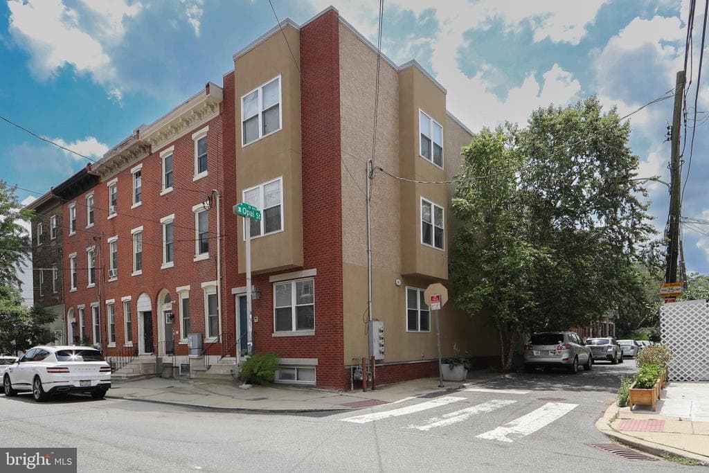 1926 Poplar Street #1 photo 1