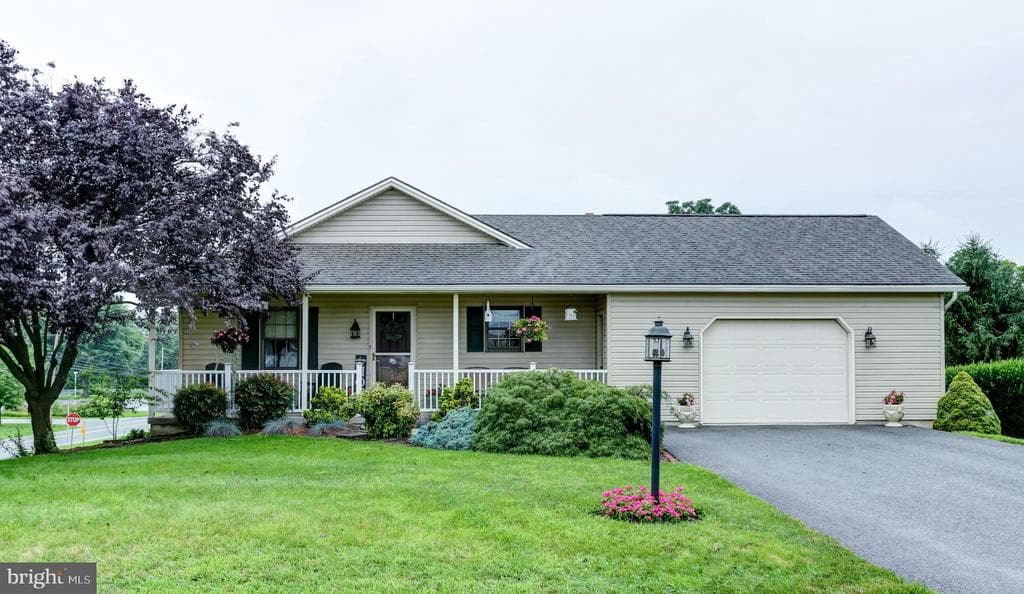 111 Sanjo Drive photo 1