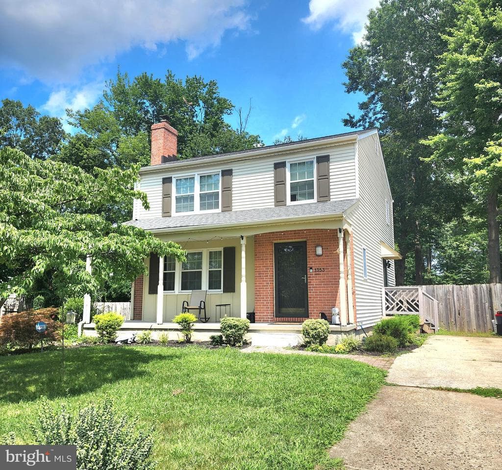1353 Sweetbriar Lane photo 1