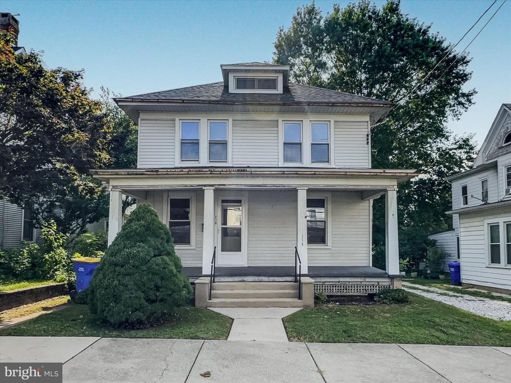 218 N Main Street photo 1
