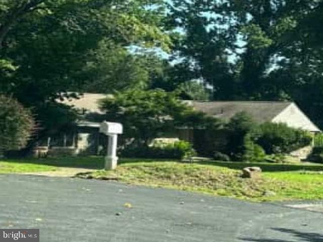 908 Heathdale Lane photo 1