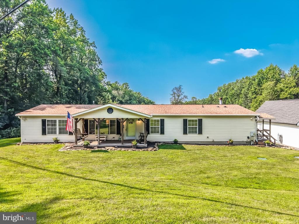 239 Quarry Road photo 1