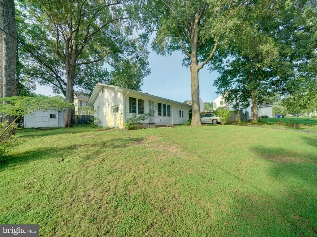 9402 6th Street N photo 1