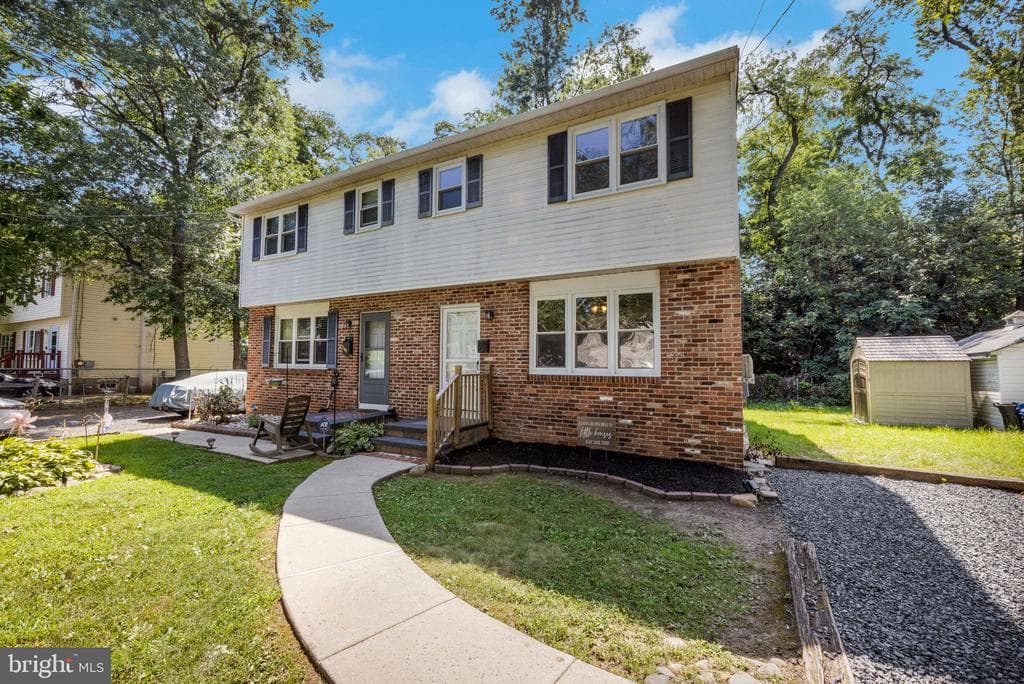 381 McKinley Avenue photo 1