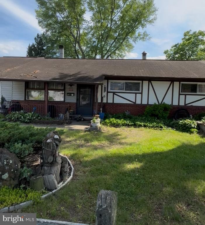 1241 Duke Lane photo 1
