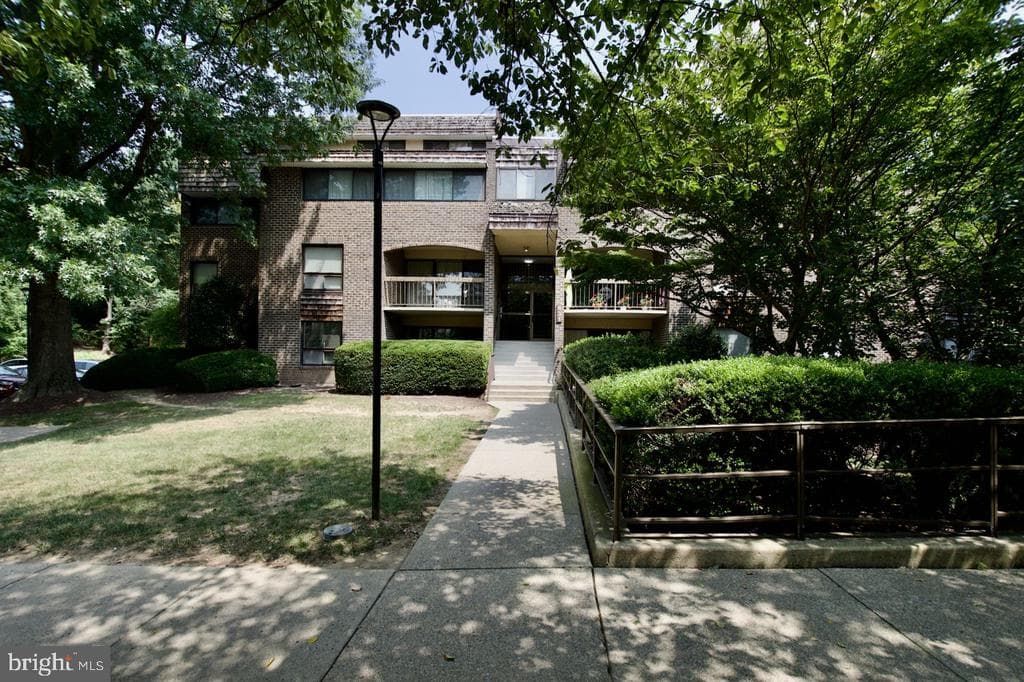 431 Christopher Avenue #71 photo 1