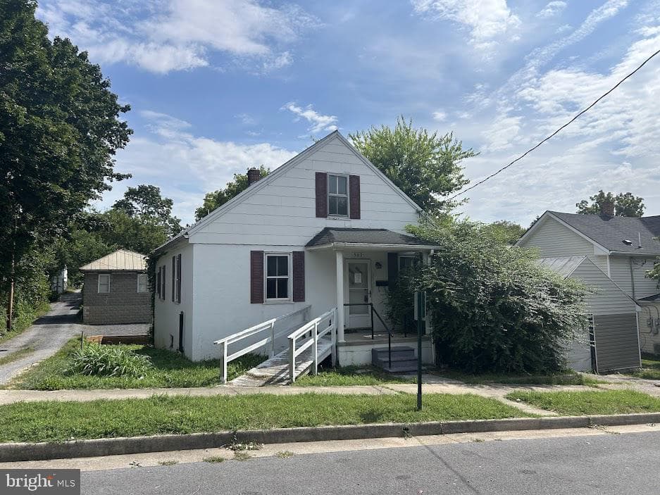 502 Berry Street photo 1