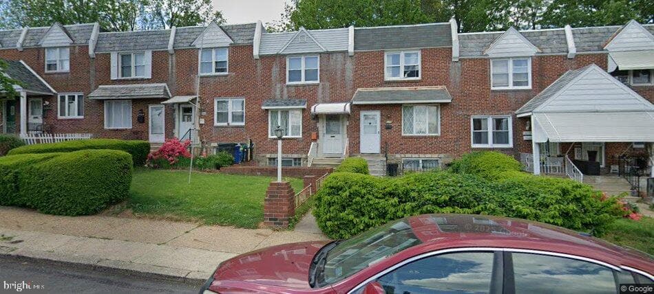 6168 Newtown Avenue photo 1