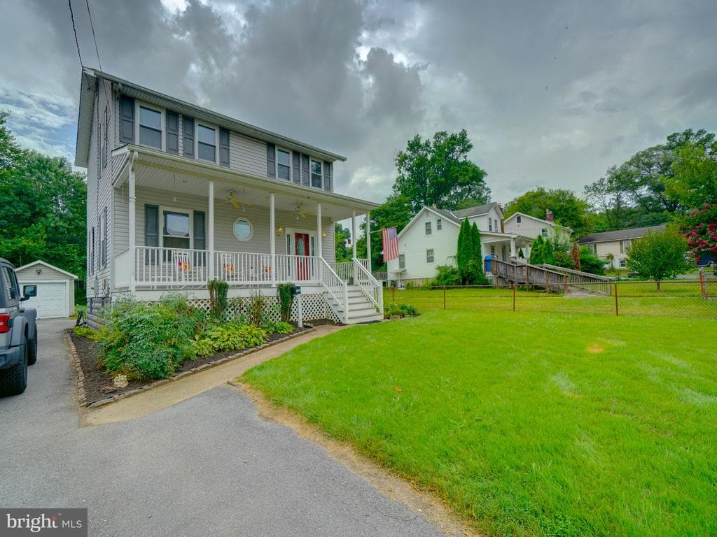 4909 Fox Street photo 1