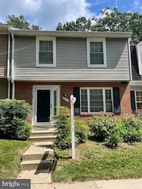 10338 College Square photo 1