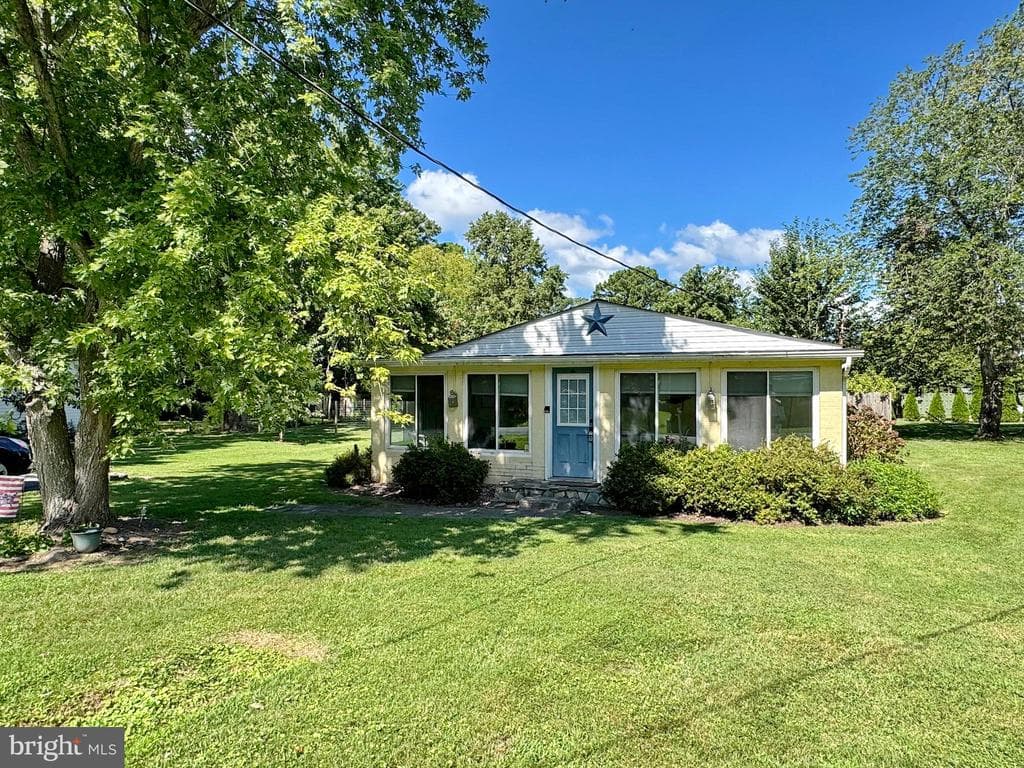 18117 Piedmont Drive photo 1
