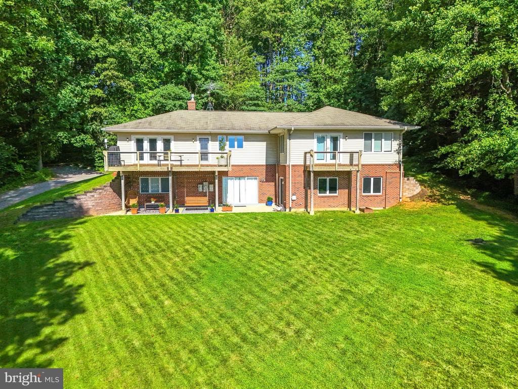 46 Rock Ridge Lane photo 1