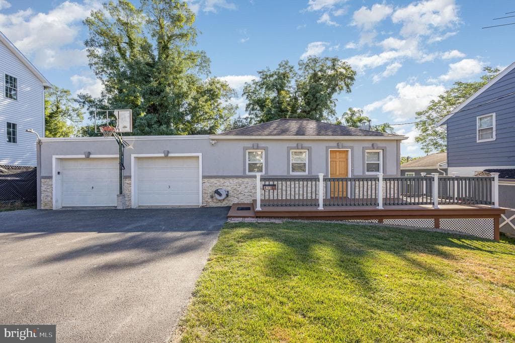 433 Hillside Avenue photo 1
