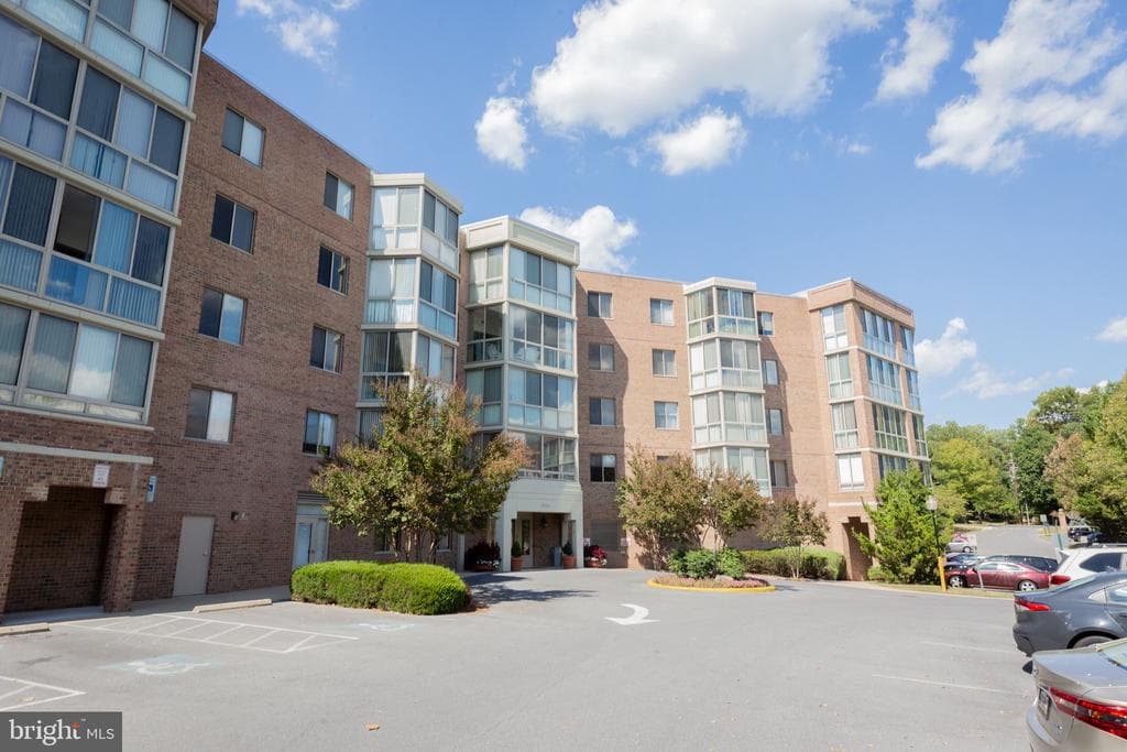 2904 N Leisure World Boulevard #406 photo 1