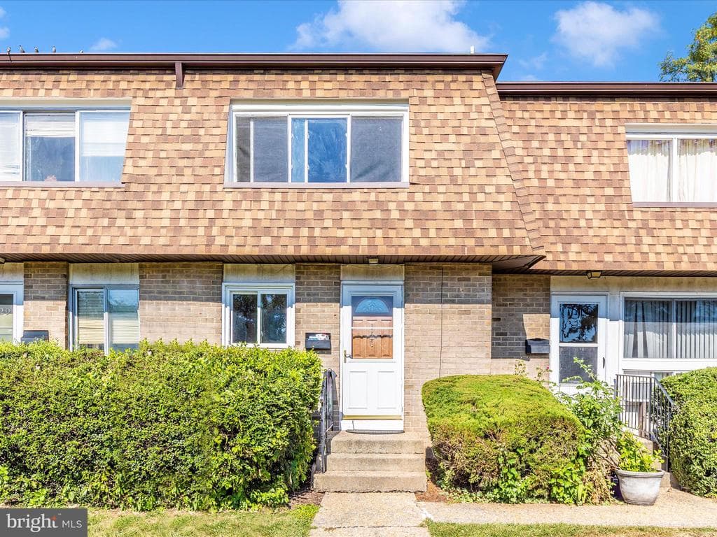 527 Carrollton #28 photo 1