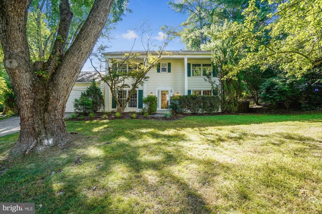 12119 Greenleaf Avenue photo 1