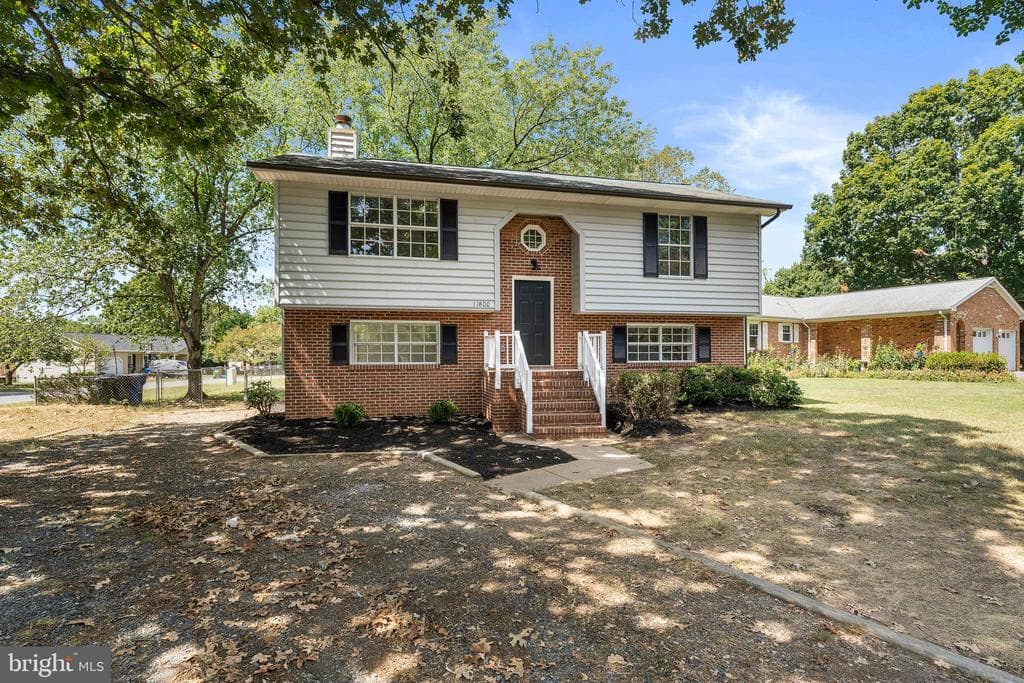 11800 Buchanan Court photo 1