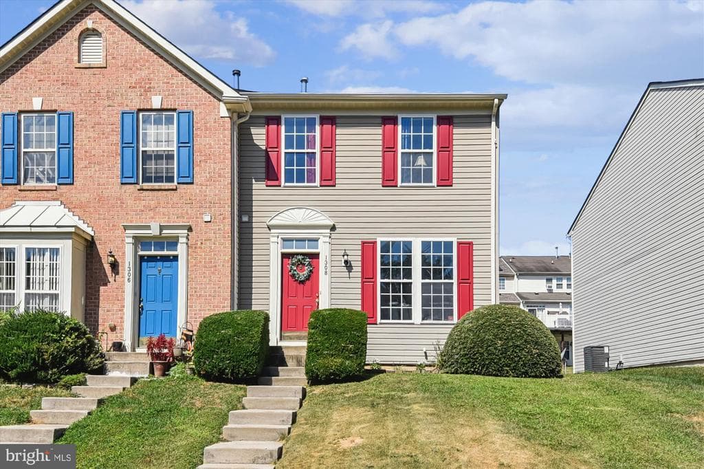 1308 Lewis Lane photo 1