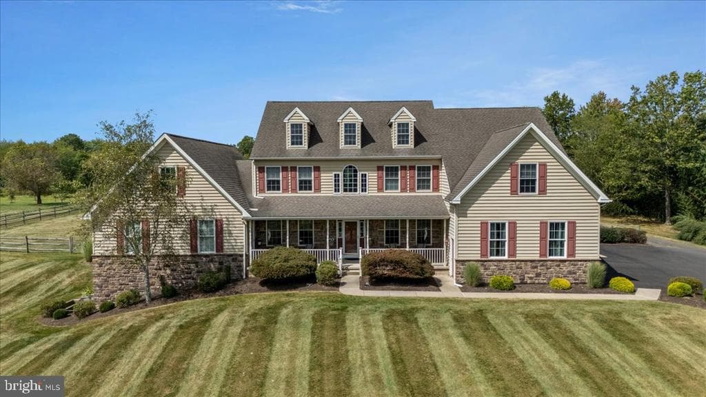 174 Smithtown Road photo 1