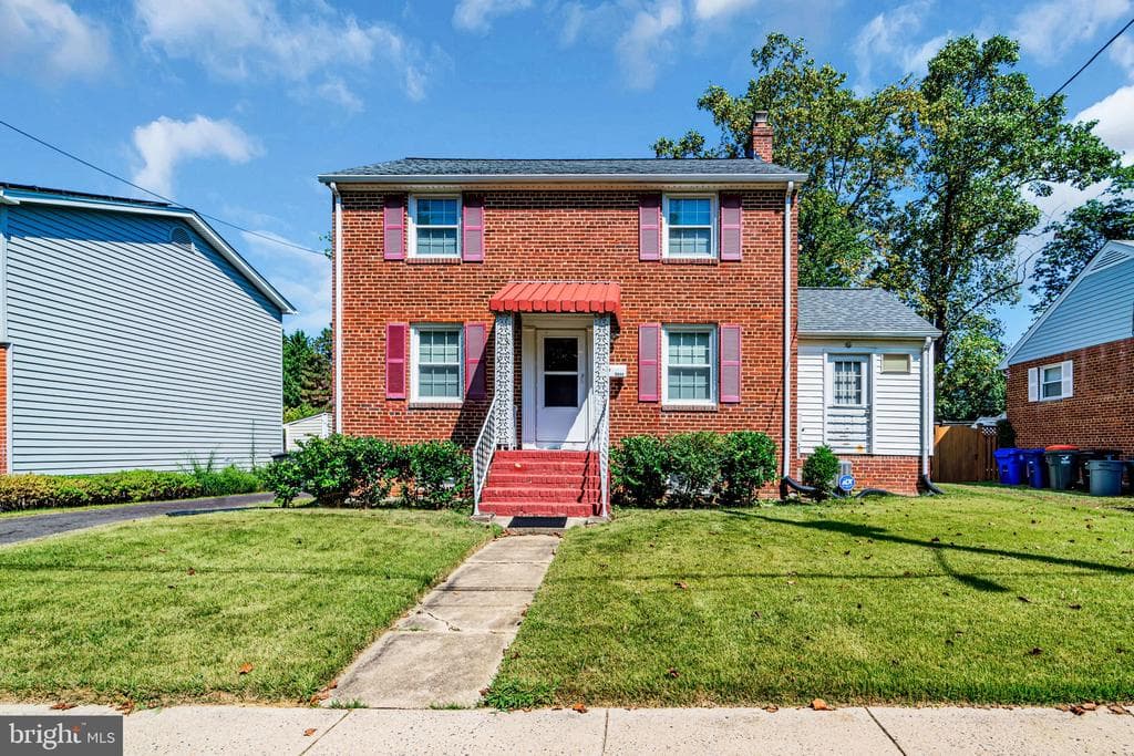 5943 2nd Street S photo 1