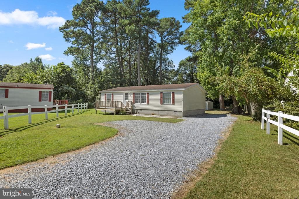 116 Pine photo 1