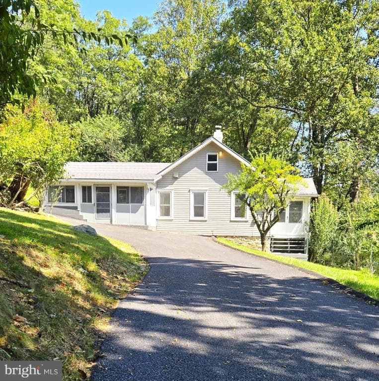 15215 Charmian Road photo 1