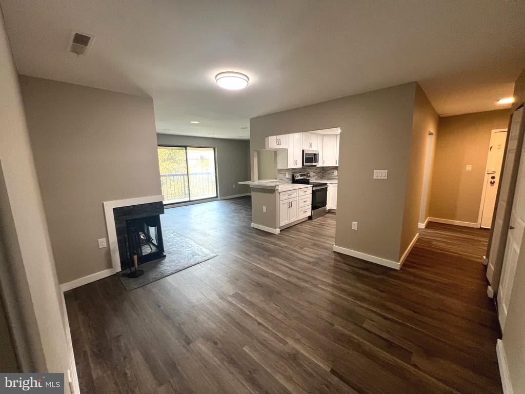 10024 Stedwick Rd #304 photo 1