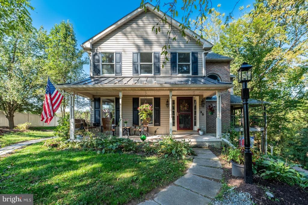 35 Winding Creek Drive photo 1