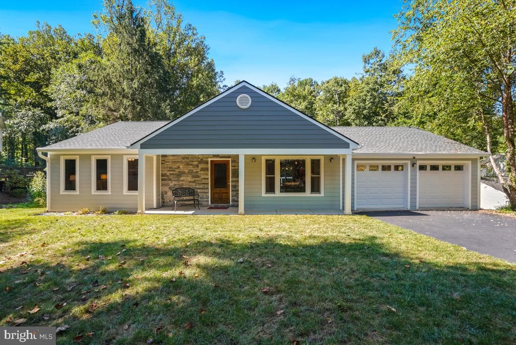 10411 Adel Road photo 1