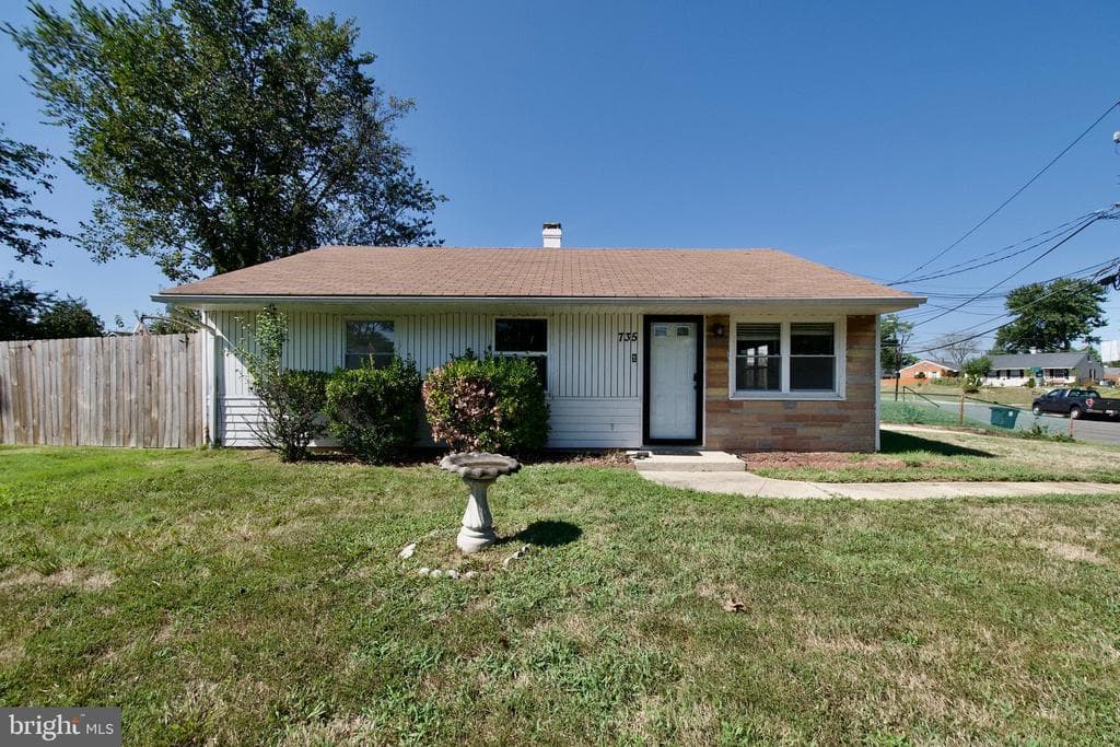 735 Shelby Drive photo 1