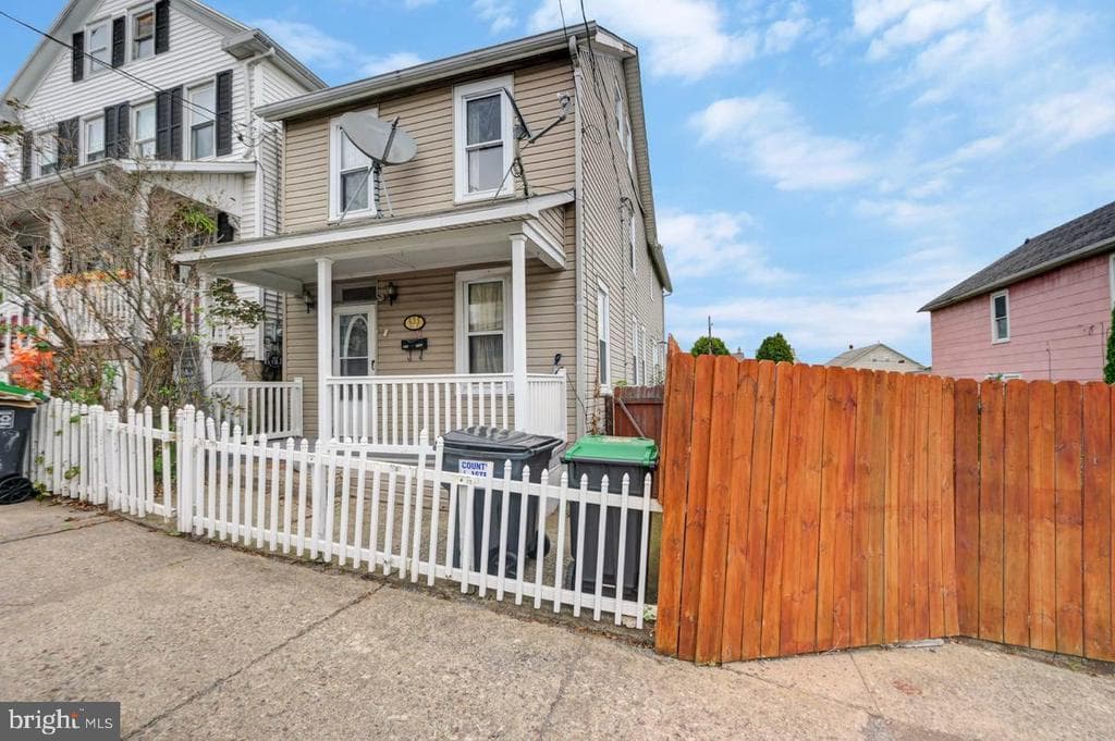 635 Vine Street photo 1
