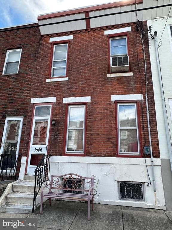 334 Jackson Street photo 1