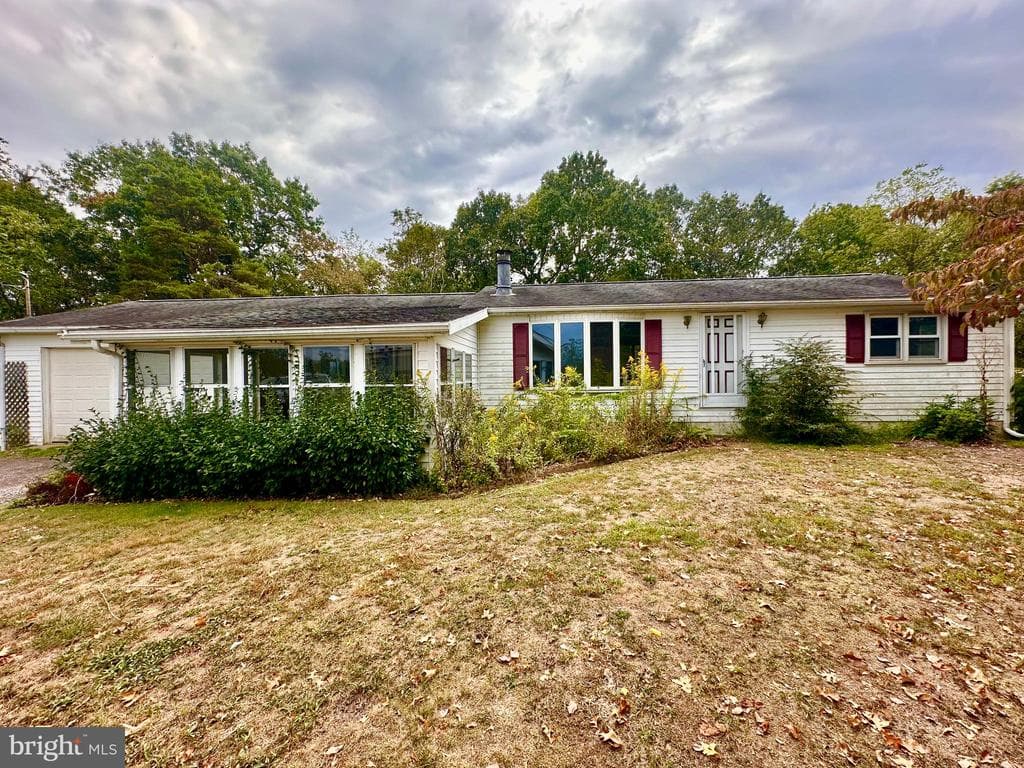 261 Brick Road photo 1