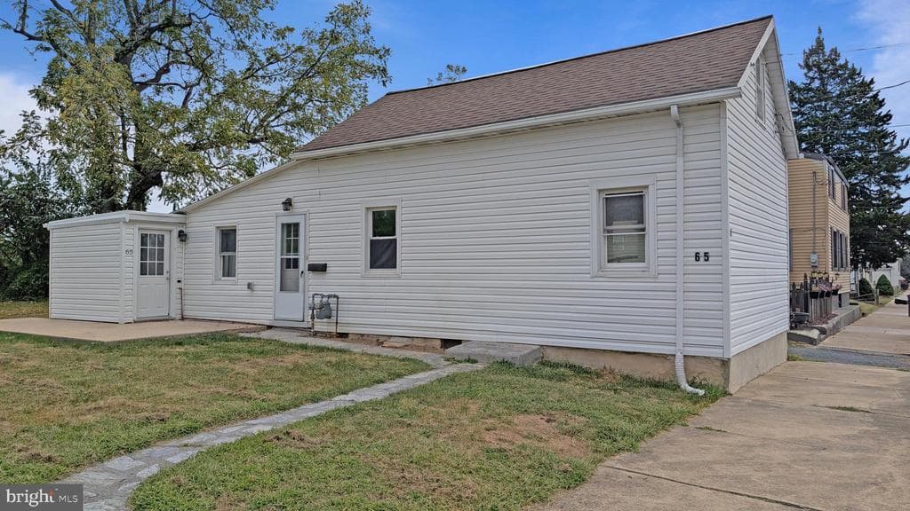 65 W Donegal Street photo 1